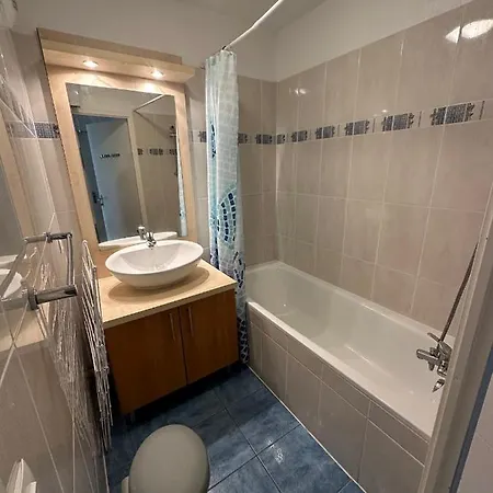 Apartment T3 Avec Jardin Et Piscine - Luz Saint Sauveur, Val De Roland *